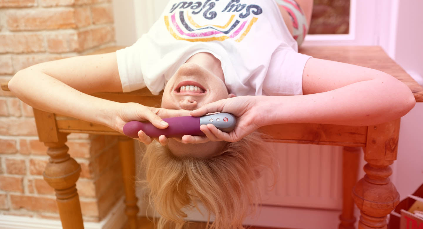 Frau mit Pulsator STRONIC G